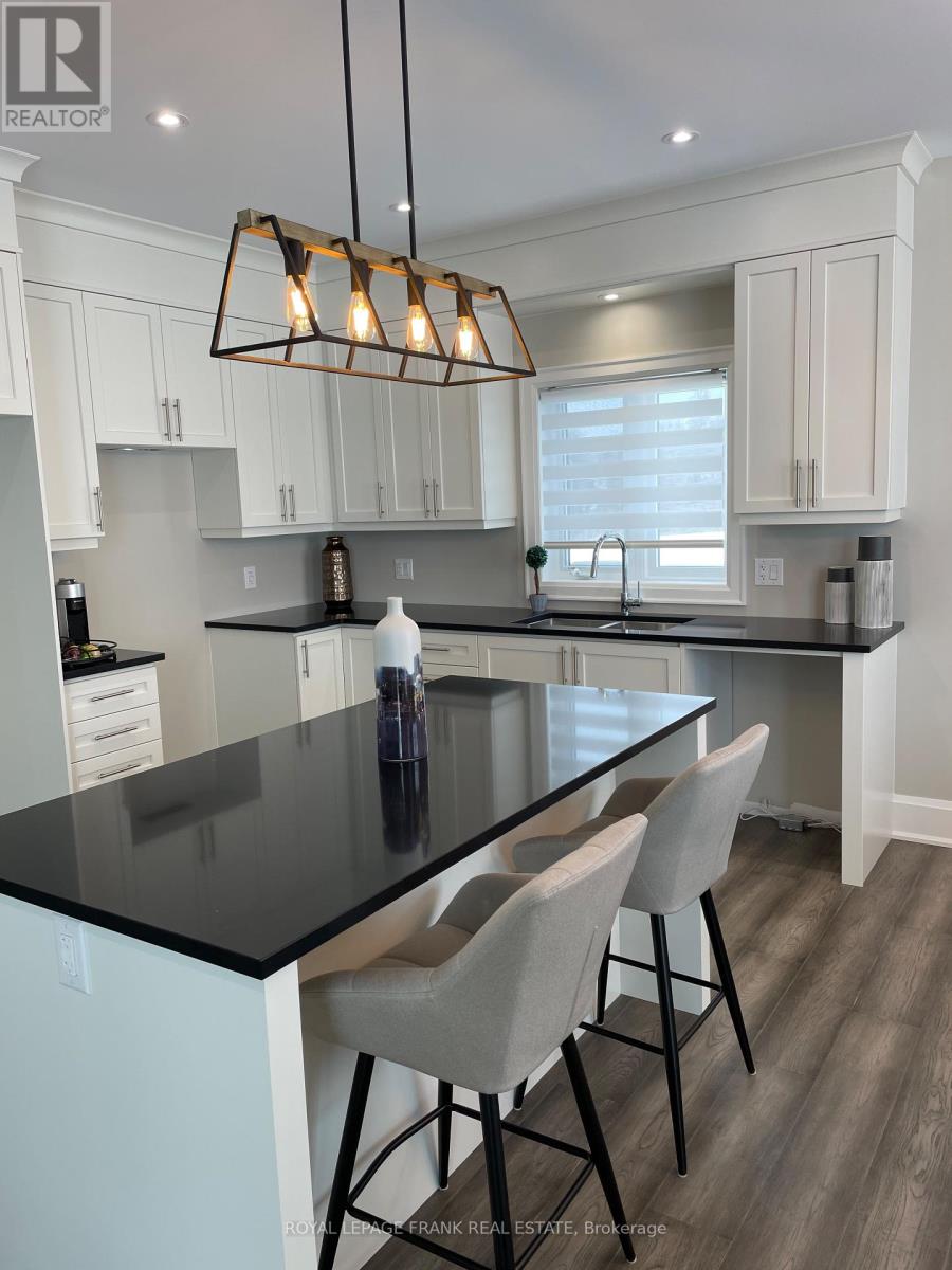 7 Nipigon Street, Kawartha Lakes, Ontario  K0M 1N0 - Photo 11 - X12530774