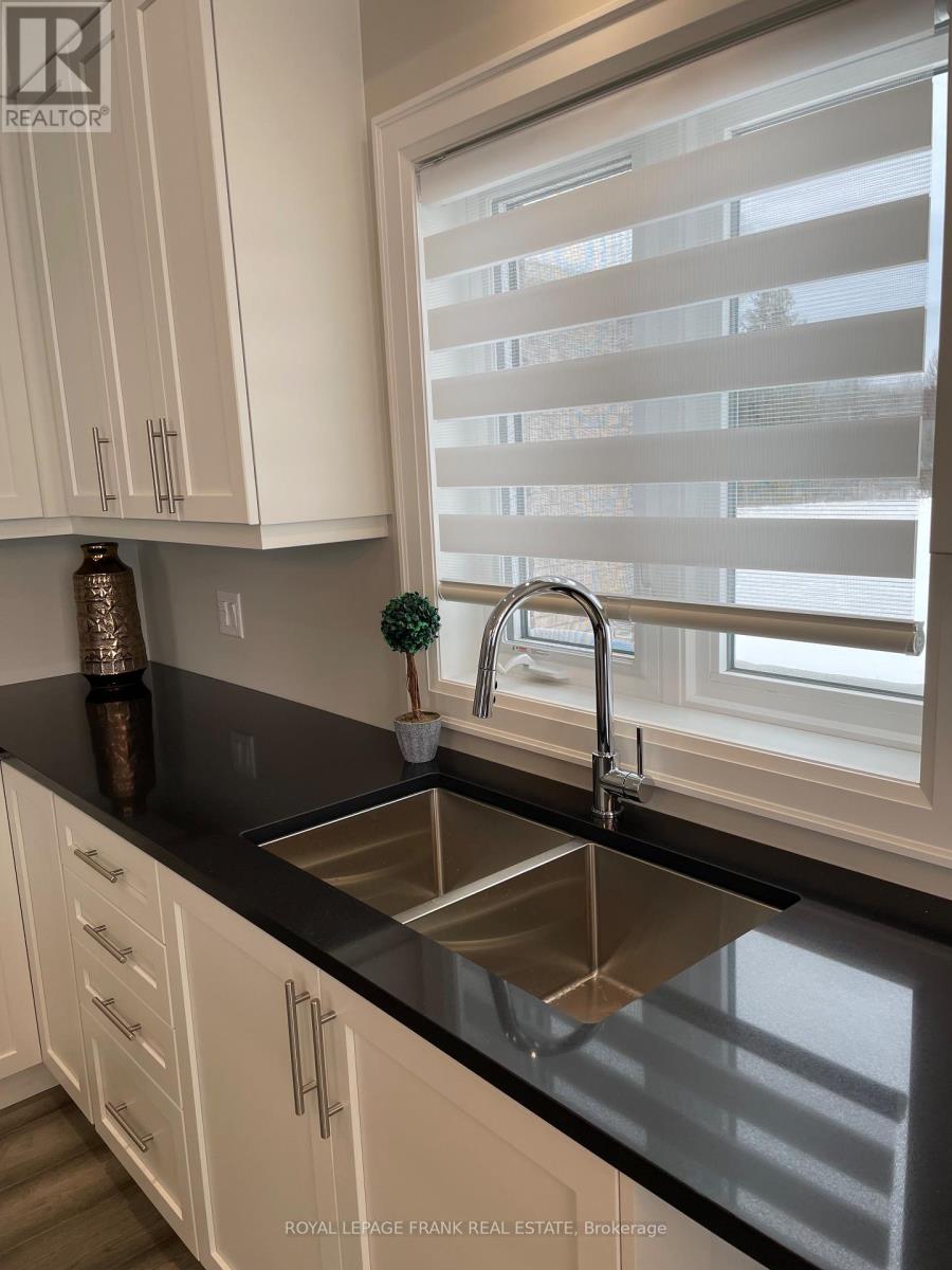 7 Nipigon Street, Kawartha Lakes, Ontario  K0M 1N0 - Photo 12 - X12530774