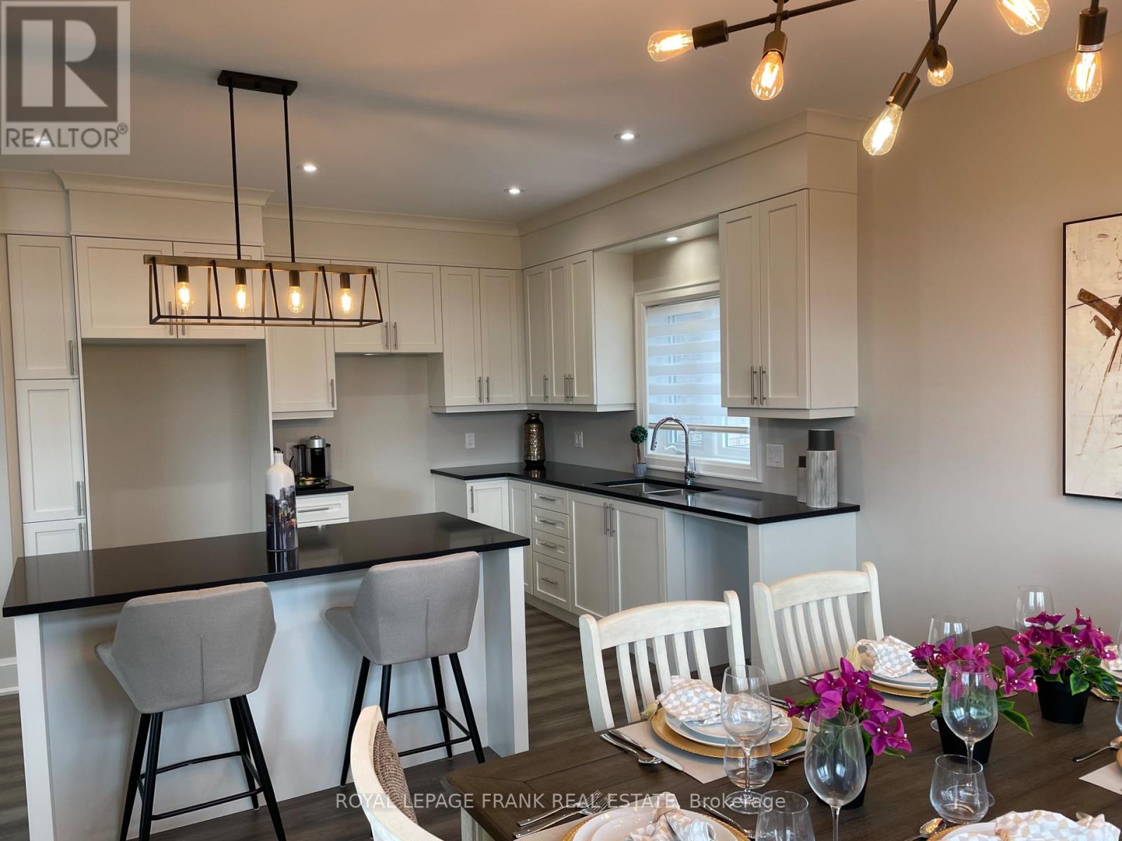 7 Nipigon Street, Kawartha Lakes, Ontario  K0M 1N0 - Photo 43 - X12530774