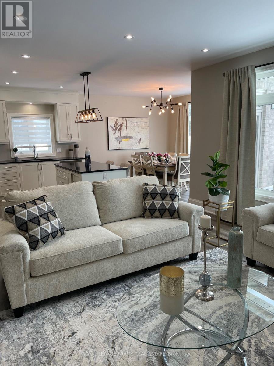 7 Nipigon Street, Kawartha Lakes, Ontario  K0M 1N0 - Photo 8 - X12530774