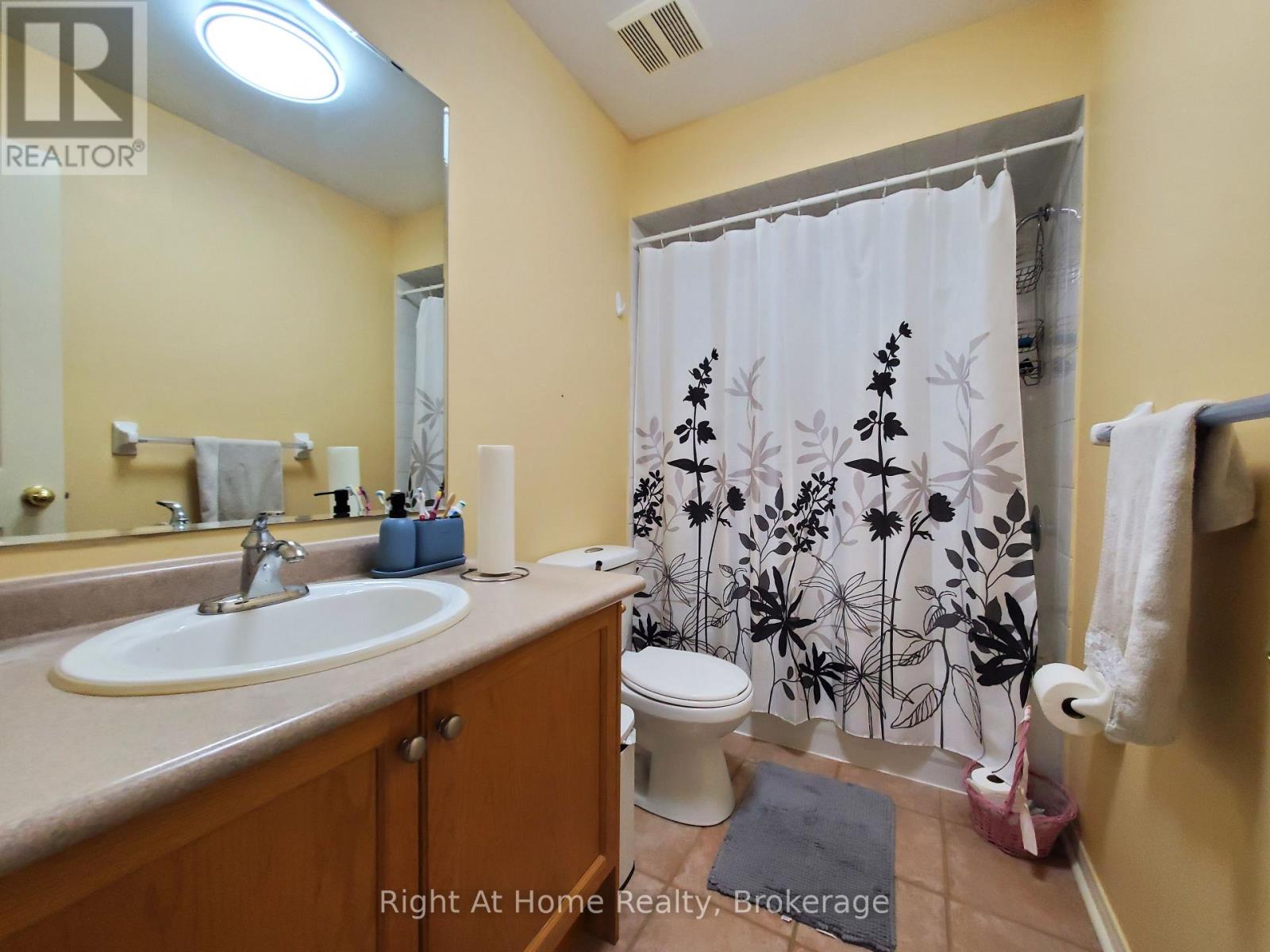 5134 Silvercreek Drive, Burlington, Ontario  L7L 6K6 - Photo 23 - W12425754