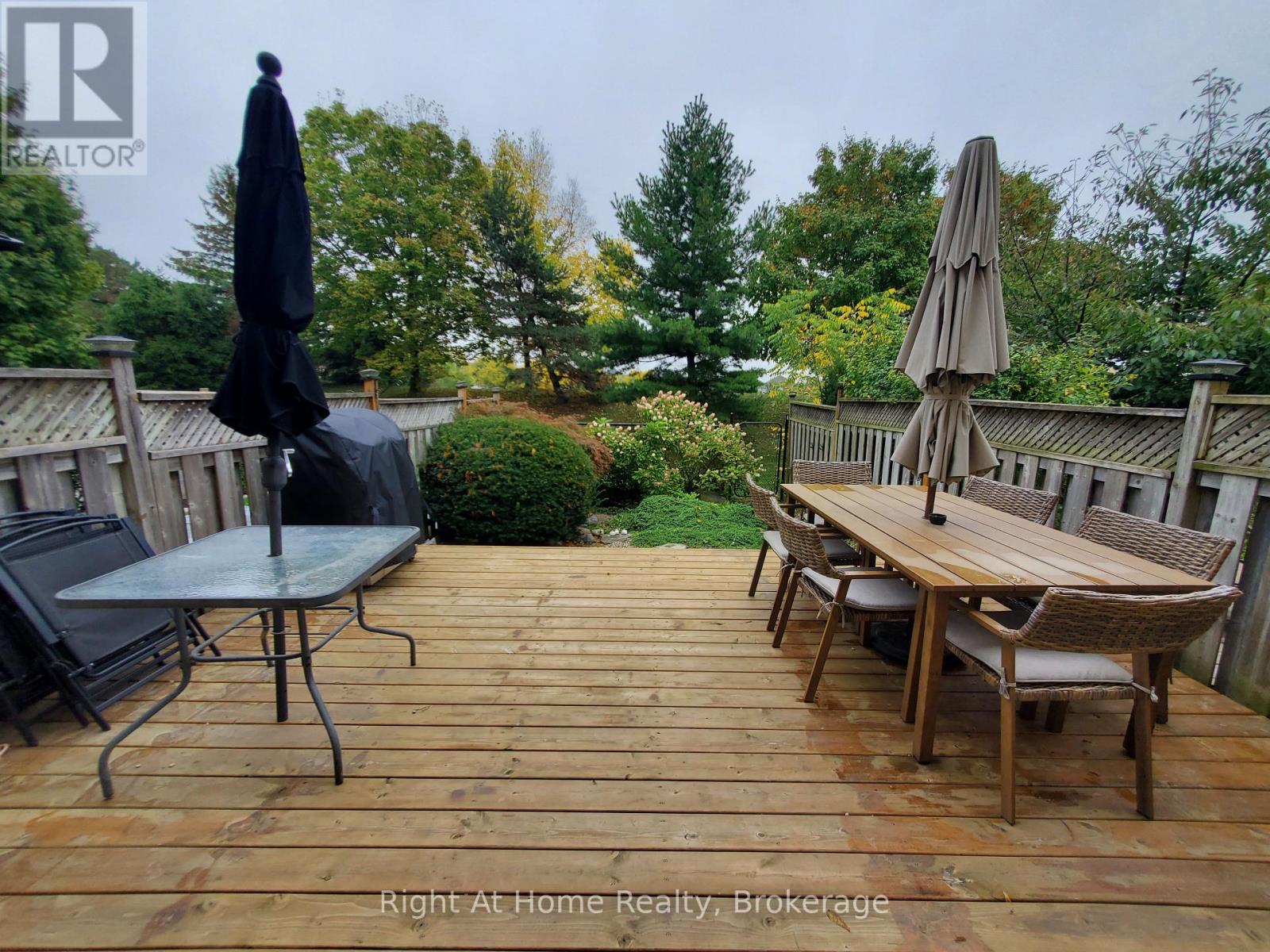 5134 Silvercreek Drive, Burlington, Ontario  L7L 6K6 - Photo 28 - W12425754