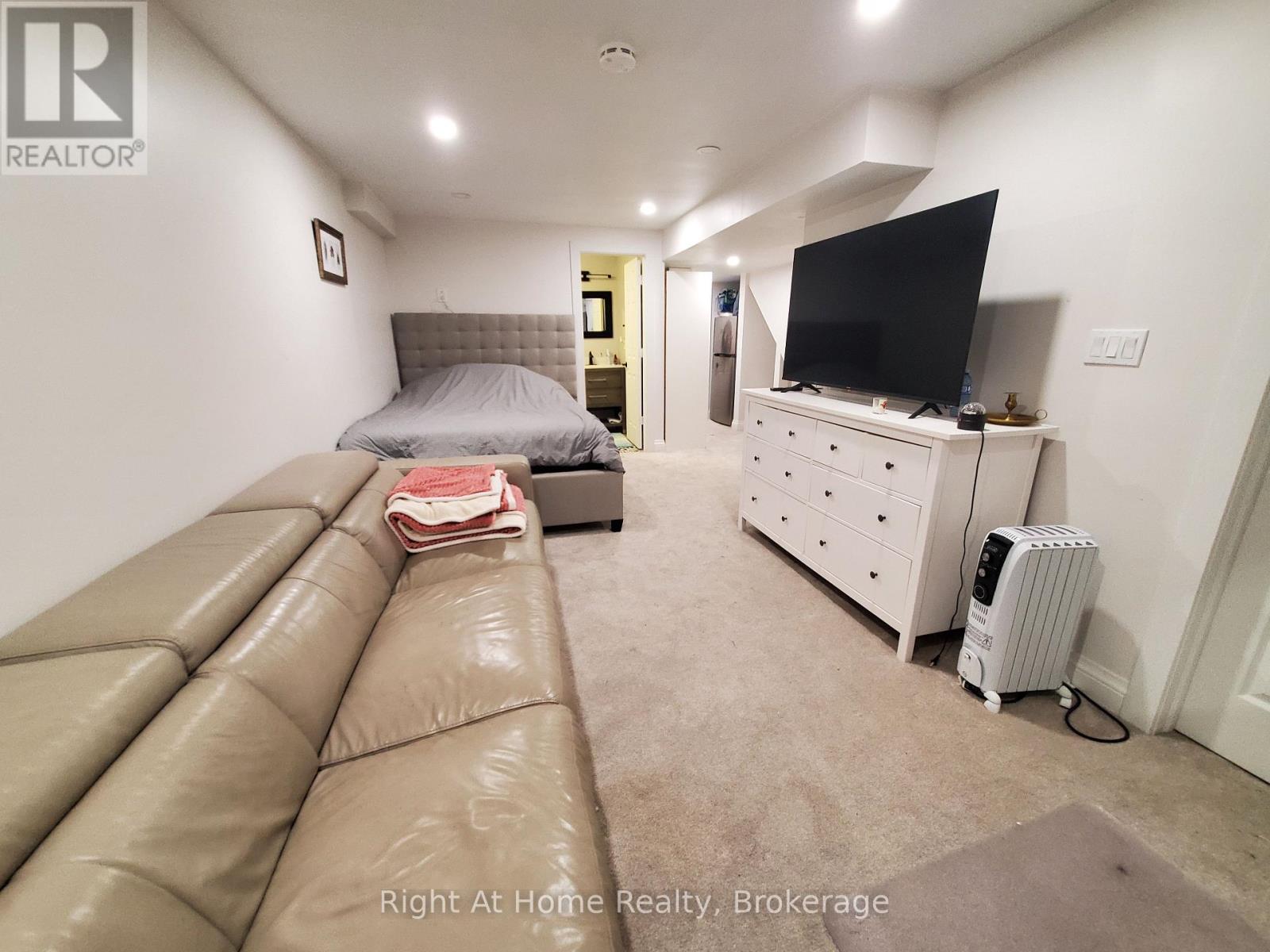 5134 Silvercreek Drive, Burlington, Ontario  L7L 6K6 - Photo 25 - W12425754