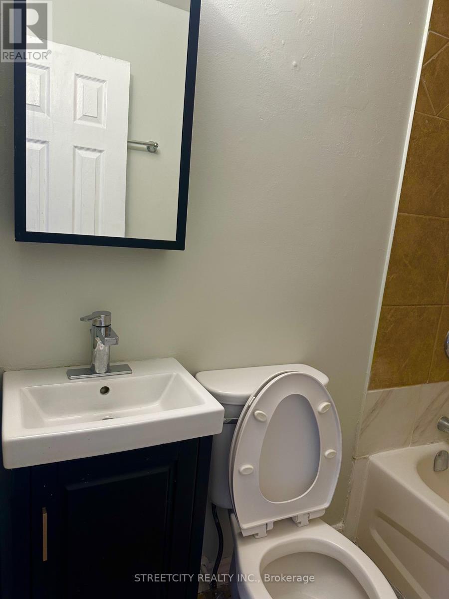 44 - 220 Ashland Avenue, London East, Ontario  N5W 4H4 - Photo 32 - X12530718