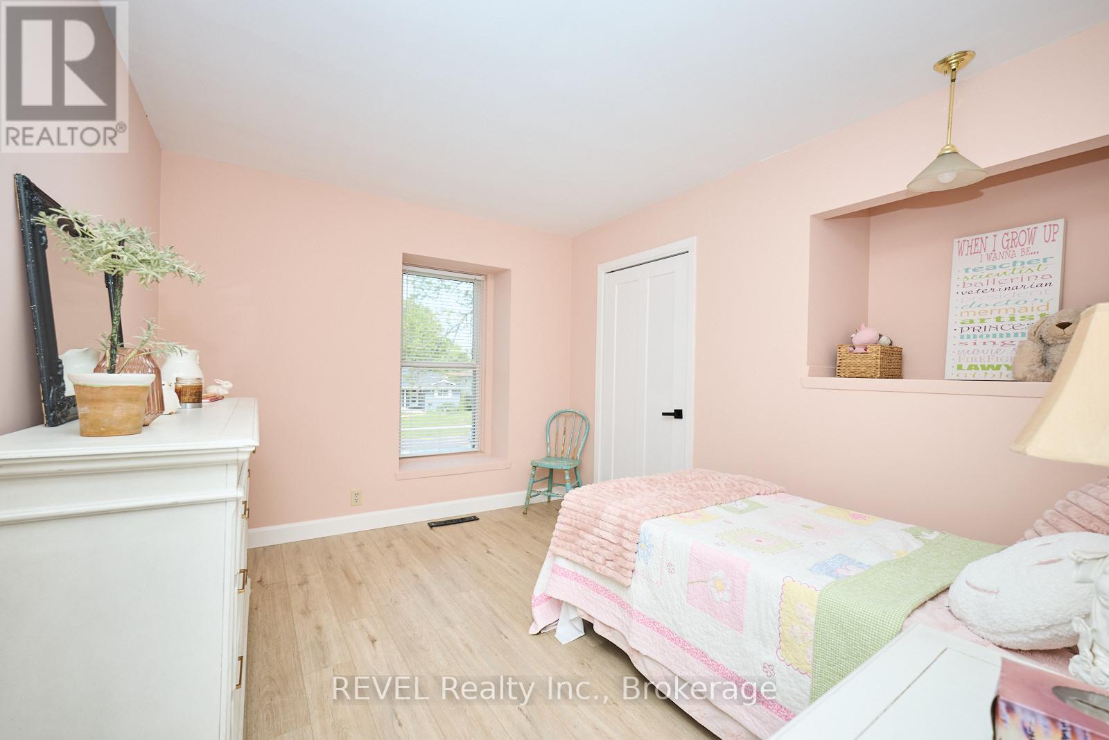 877 Daytona Drive N, Fort Erie, Ontario  L2A 4Z7 - Photo 12 - X12190550