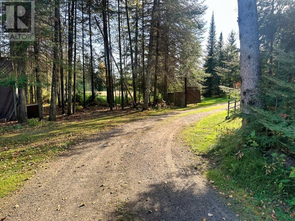 6018 Mapleward Road, Thunder Bay, Ontario  P7G 1L7 - Photo 4 - TB253391