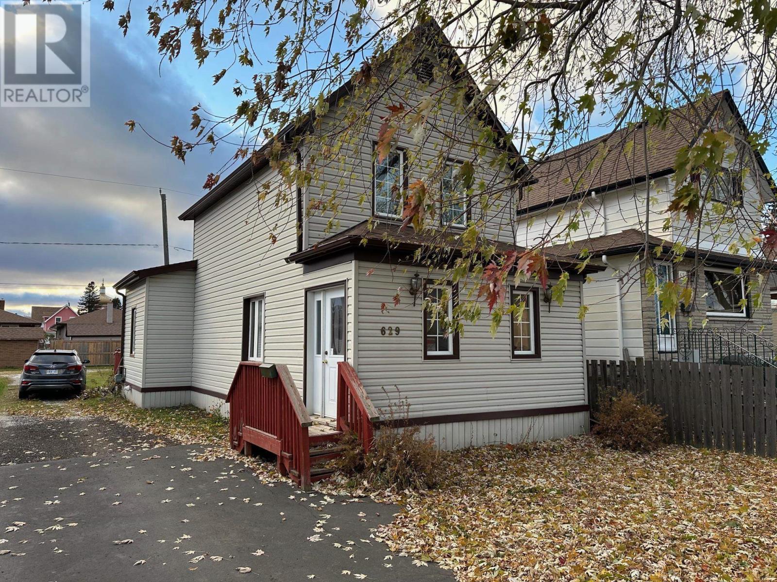 629 McPherson ST, Thunder Bay, Ontario