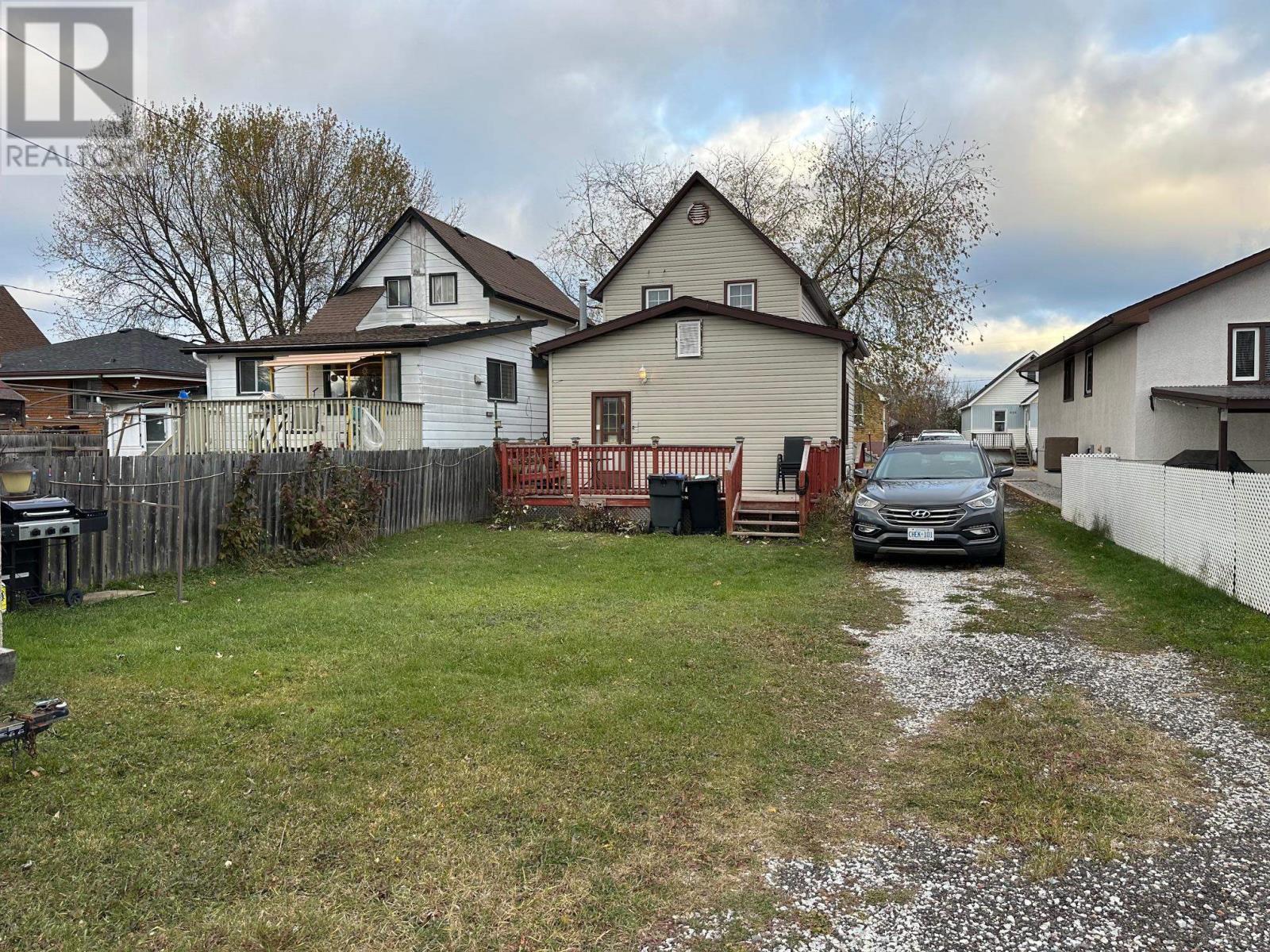 629 Mcpherson St, Thunder Bay, Ontario  P7C 2Y7 - Photo 16 - TB253442