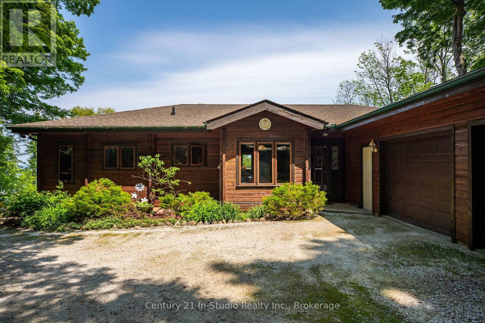 504877 Grey 1 Road, Georgian Bluffs, Ontario N0H 1S0 - Photo 24 - X12241446