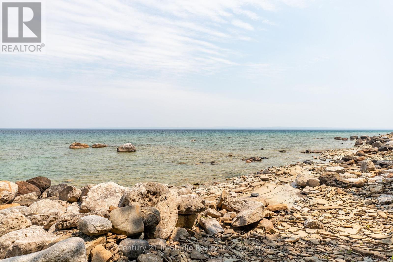 504877 Grey 1 Road, Georgian Bluffs, Ontario N0H 1S0 - Photo 12 - X12241446