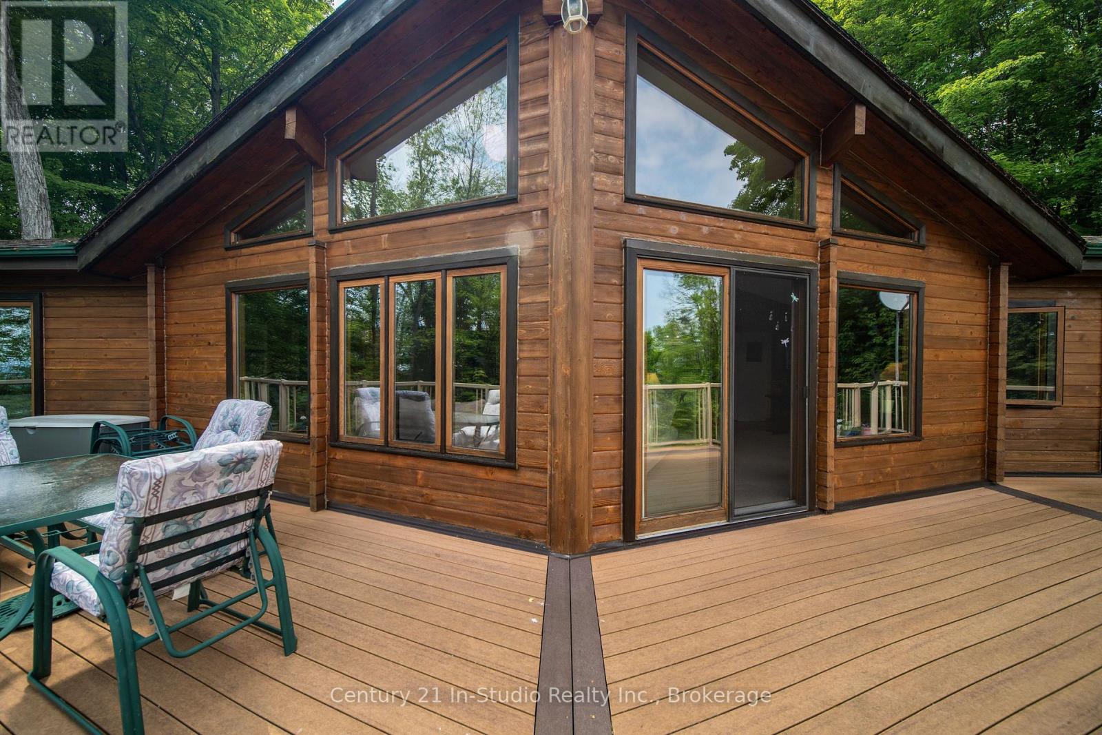 504877 Grey 1 Road, Georgian Bluffs, Ontario N0H 1S0 - Photo 22 - X12241446