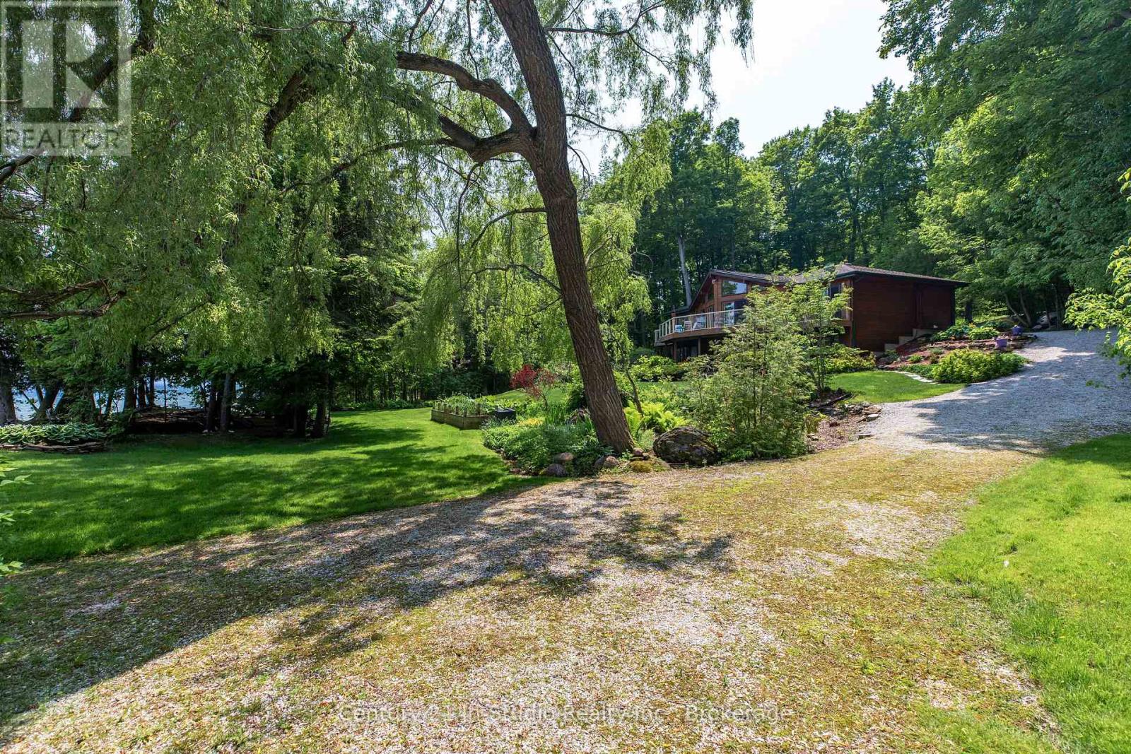 504877 Grey 1 Road, Georgian Bluffs, Ontario N0H 1S0 - Photo 15 - X12241446