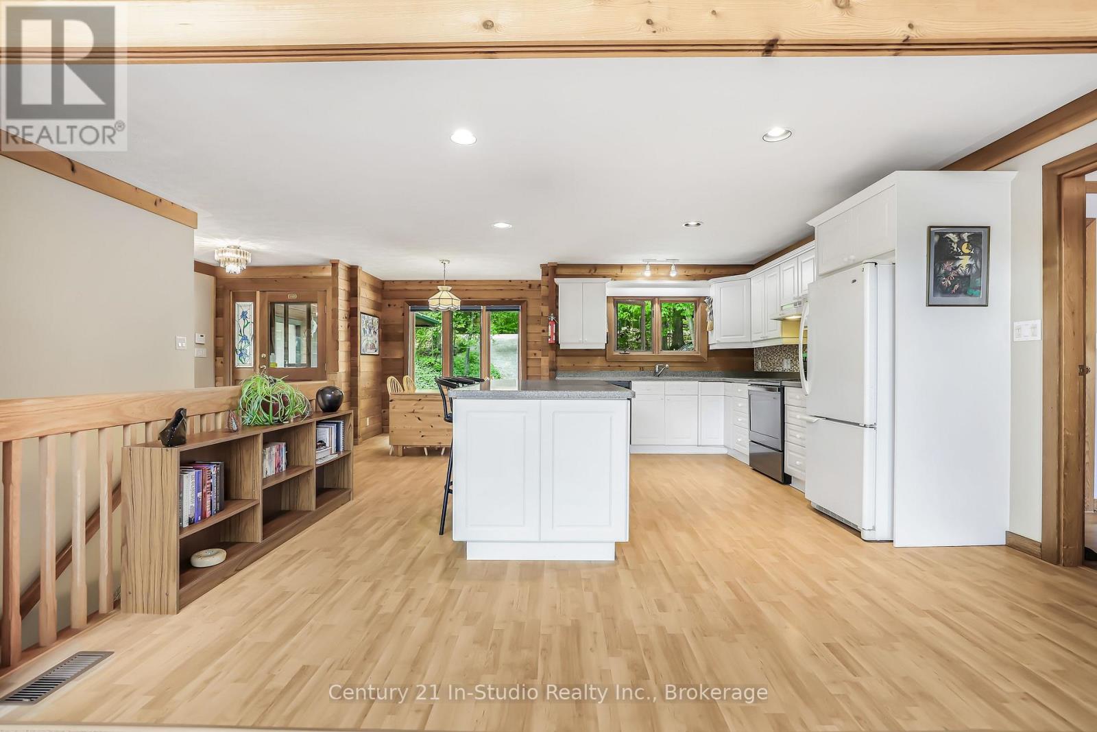 504877 Grey 1 Road, Georgian Bluffs, Ontario N0H 1S0 - Photo 32 - X12241446