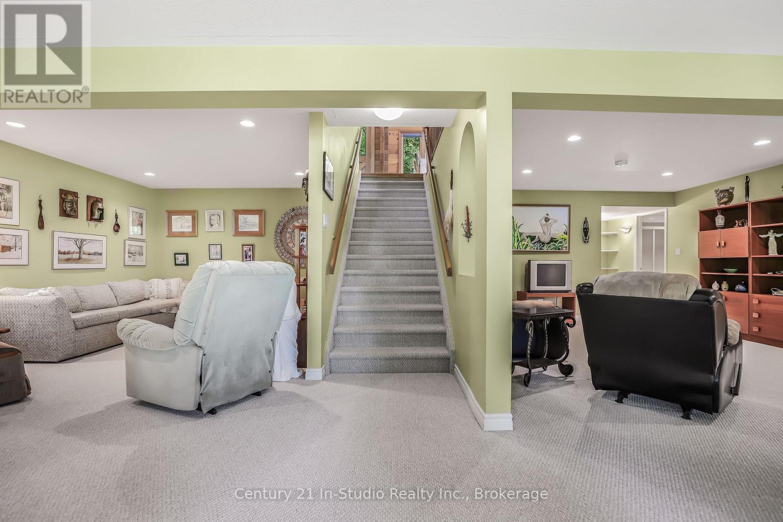 504877 Grey 1 Road, Georgian Bluffs, Ontario N0H 1S0 - Photo 42 - X12241446