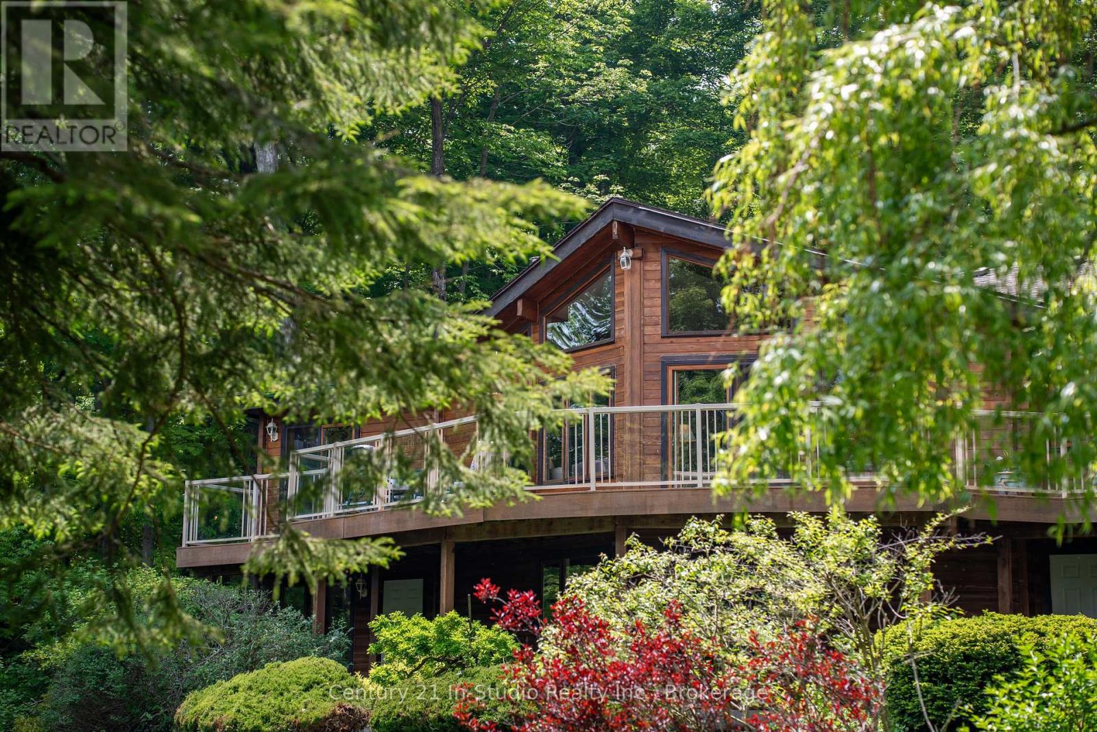 504877 Grey 1 Road, Georgian Bluffs, Ontario N0H 1S0 - Photo 8 - X12241446