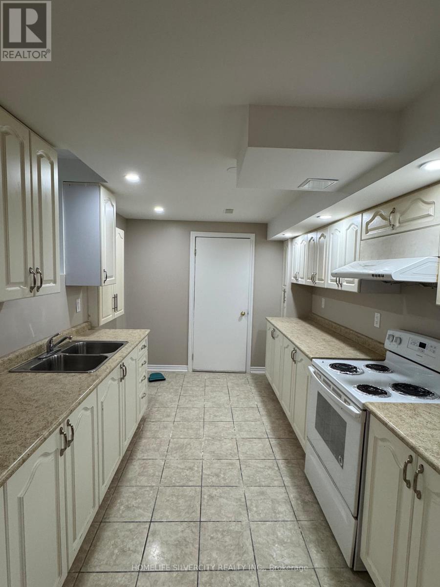 BASEMENT - 9 ELSMERE ROAD W, Brampton, Ontario