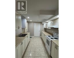 Basement - 9 Elsmere Road W, Brampton (Fletcher'S Meadow), Ca