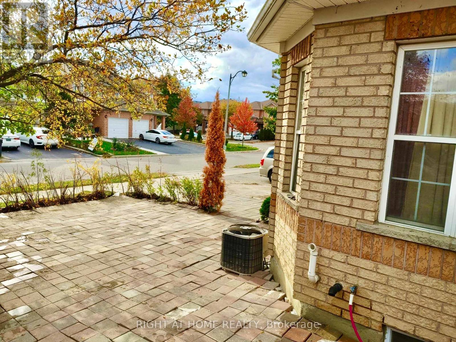A - 55 Velvet Grass Lane, Brampton, Ontario  L6R 1W1 - Photo 19 - W12530446