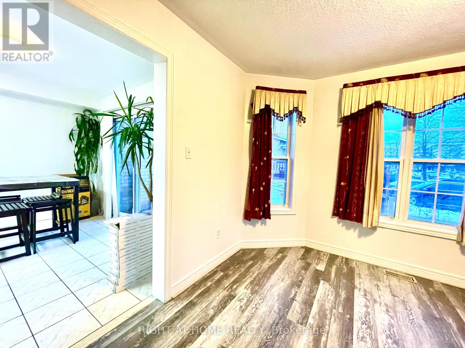 A - 55 Velvet Grass Lane, Brampton, Ontario  L6R 1W1 - Photo 4 - W12530446