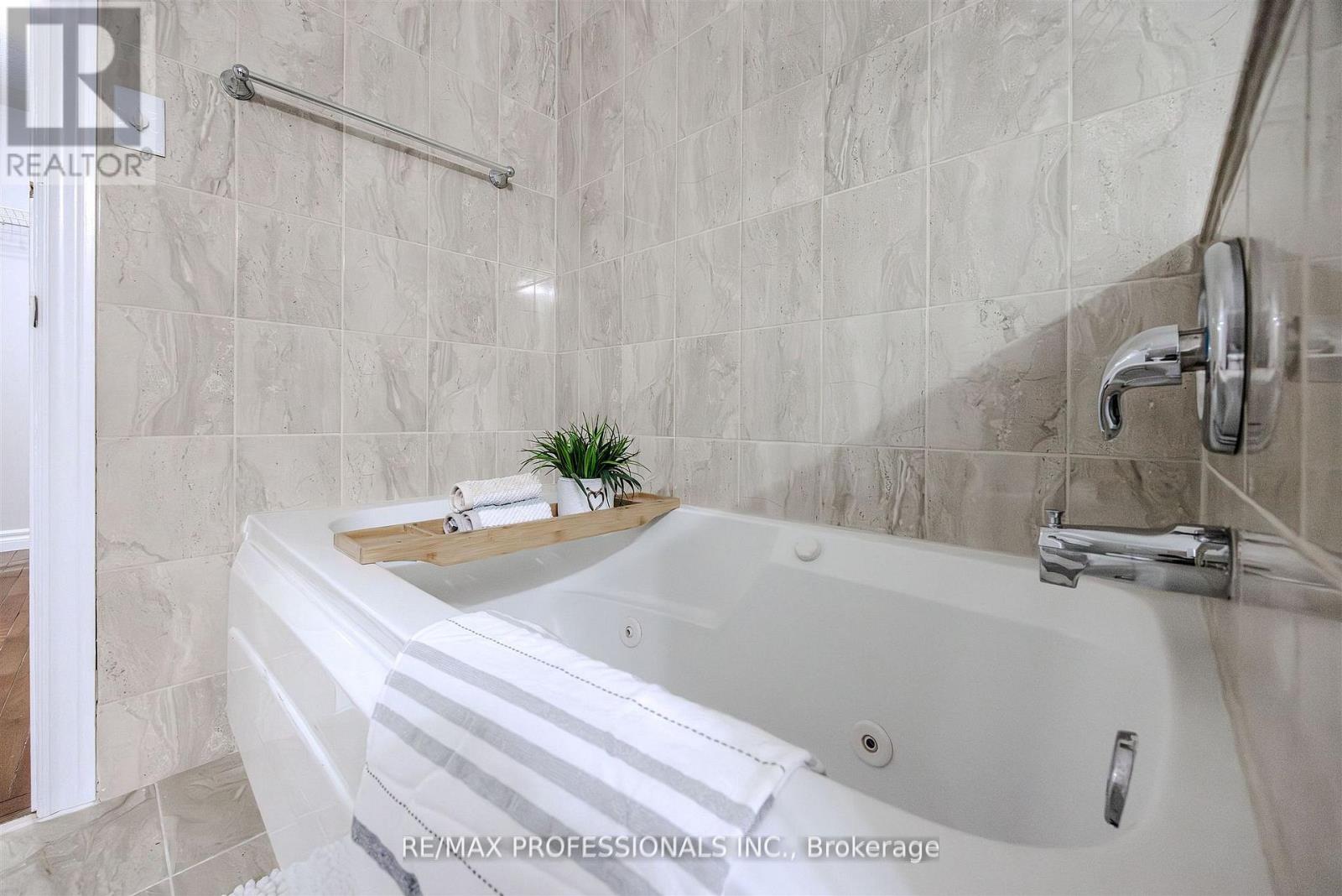 Unknown Address, ,     - Photo 22 - W12530452