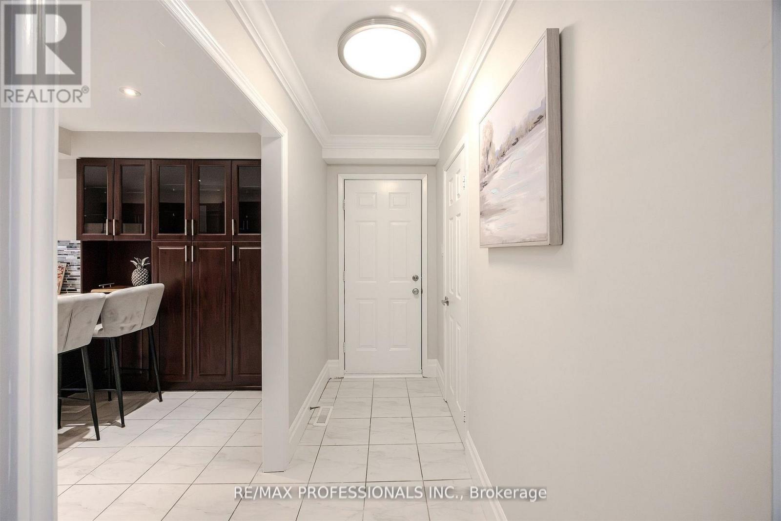 Unknown Address, ,     - Photo 7 - W12530452