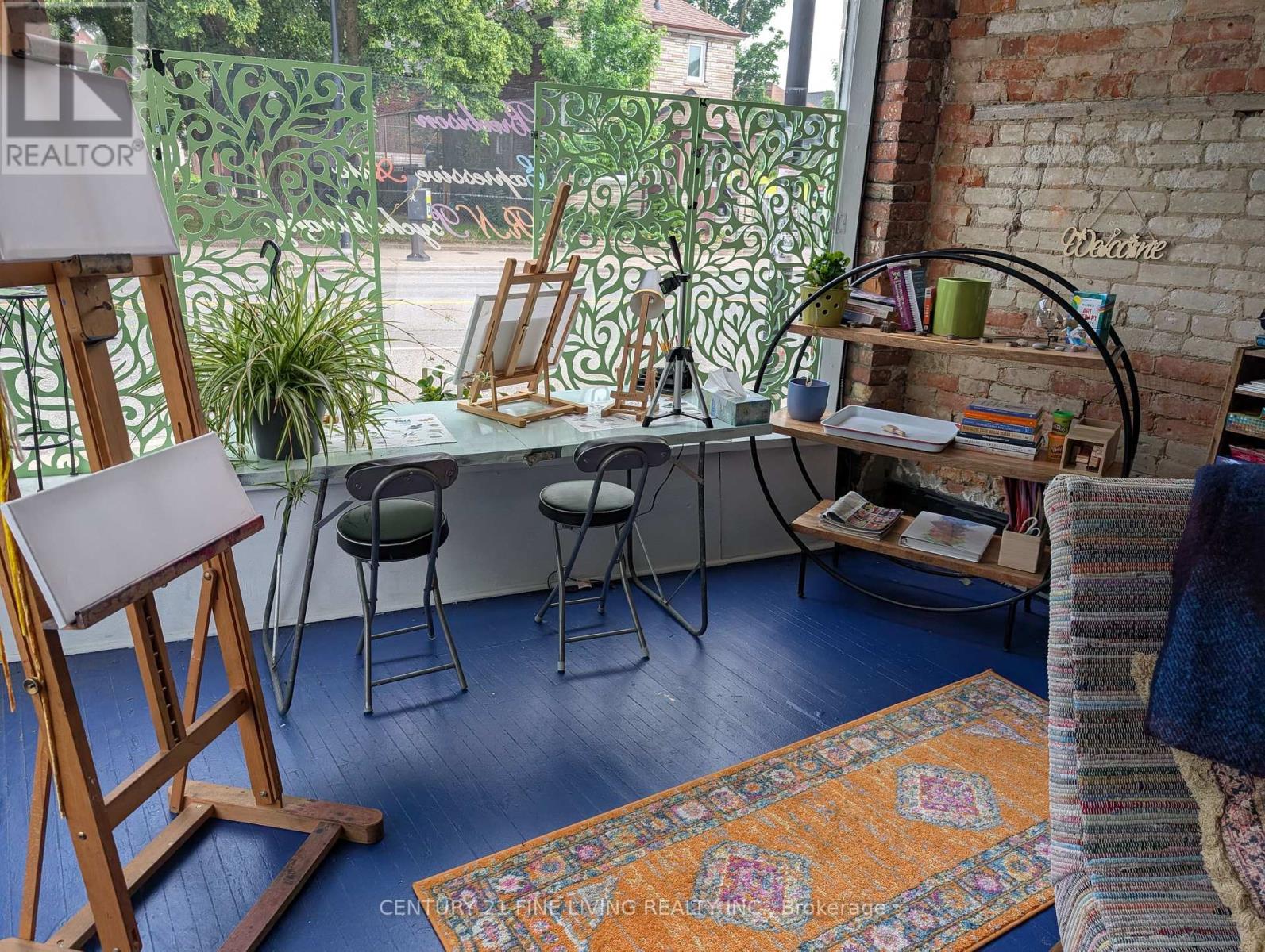 Main - 3178 Dundas Street W, Toronto, Ontario  M6P 2A3 - Photo 6 - W12530458