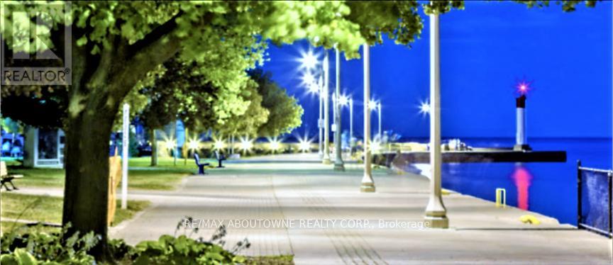 A0711 - 125 Bronte Road, Oakville, Ontario  L6L 3C1 - Photo 23 - W12530520