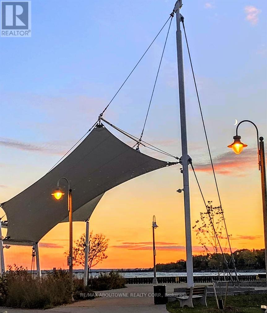 A0711 - 125 Bronte Road, Oakville, Ontario  L6L 3C1 - Photo 25 - W12530520