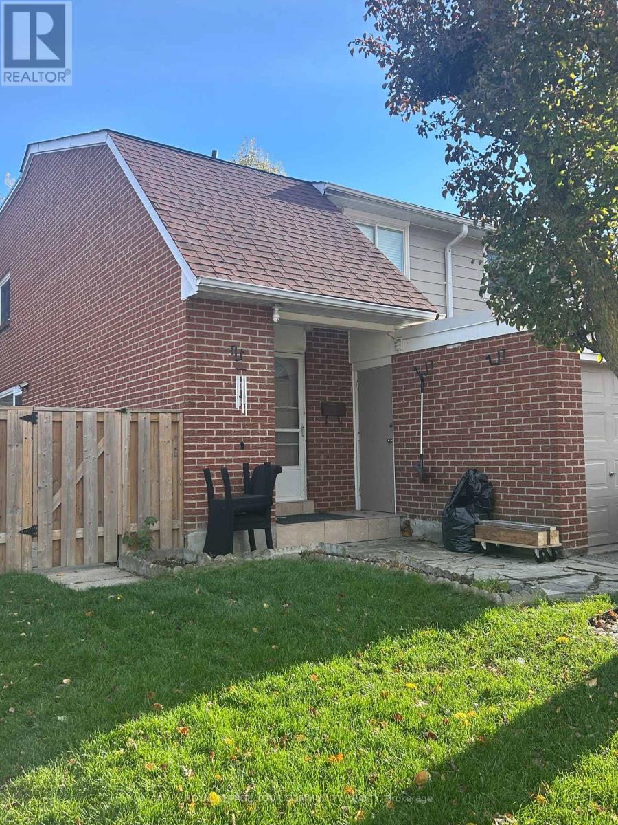 131 - 215 MISSISSAUGA VALLEY, Mississauga, Ontario