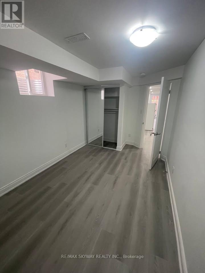 Bsmt - 4 Zebra Trail, Brampton, Ontario  L6R 2J1 - Photo 8 - W12530564