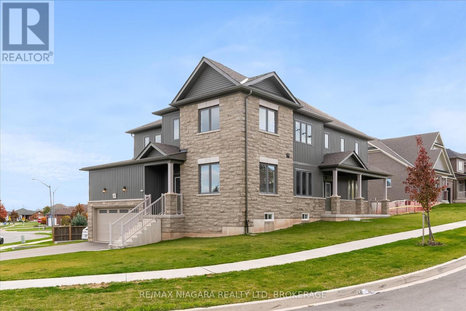 25 Oriole Crescent, Port Colborne, Ontario  L3K 6E2 - Photo 1 - X12530664