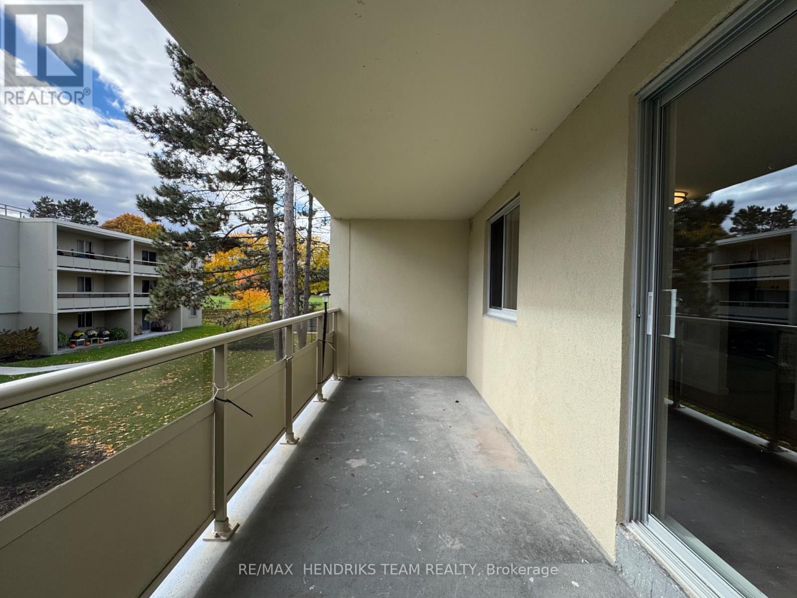 217 - 5611 Valley Way, Niagara Falls, Ontario  L2E 7A9 - Photo 17 - X12530746