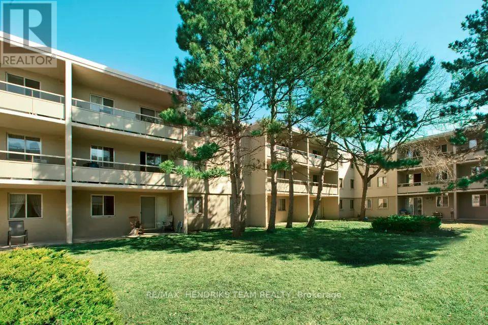 217 - 5611 Valley Way, Niagara Falls, Ontario  L2E 7A9 - Photo 23 - X12530746