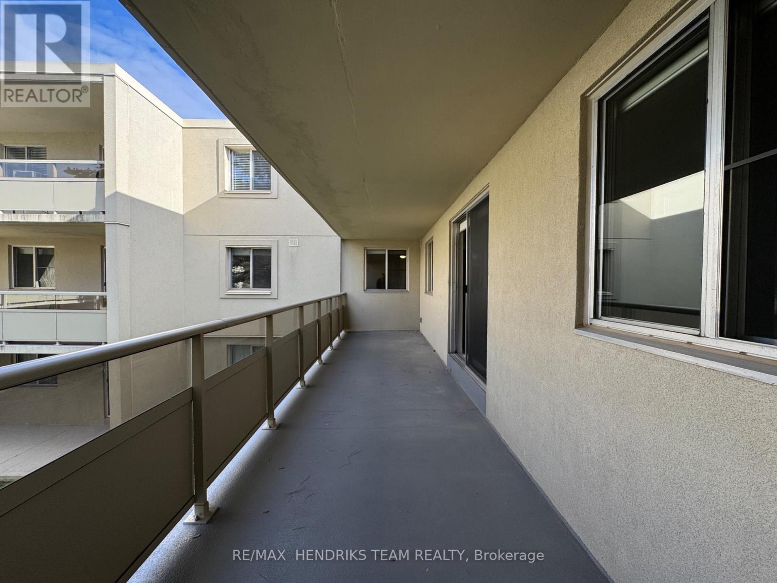 214 - 5611 Valley Way, Niagara Falls, Ontario  L2E 7A9 - Photo 14 - X12530772