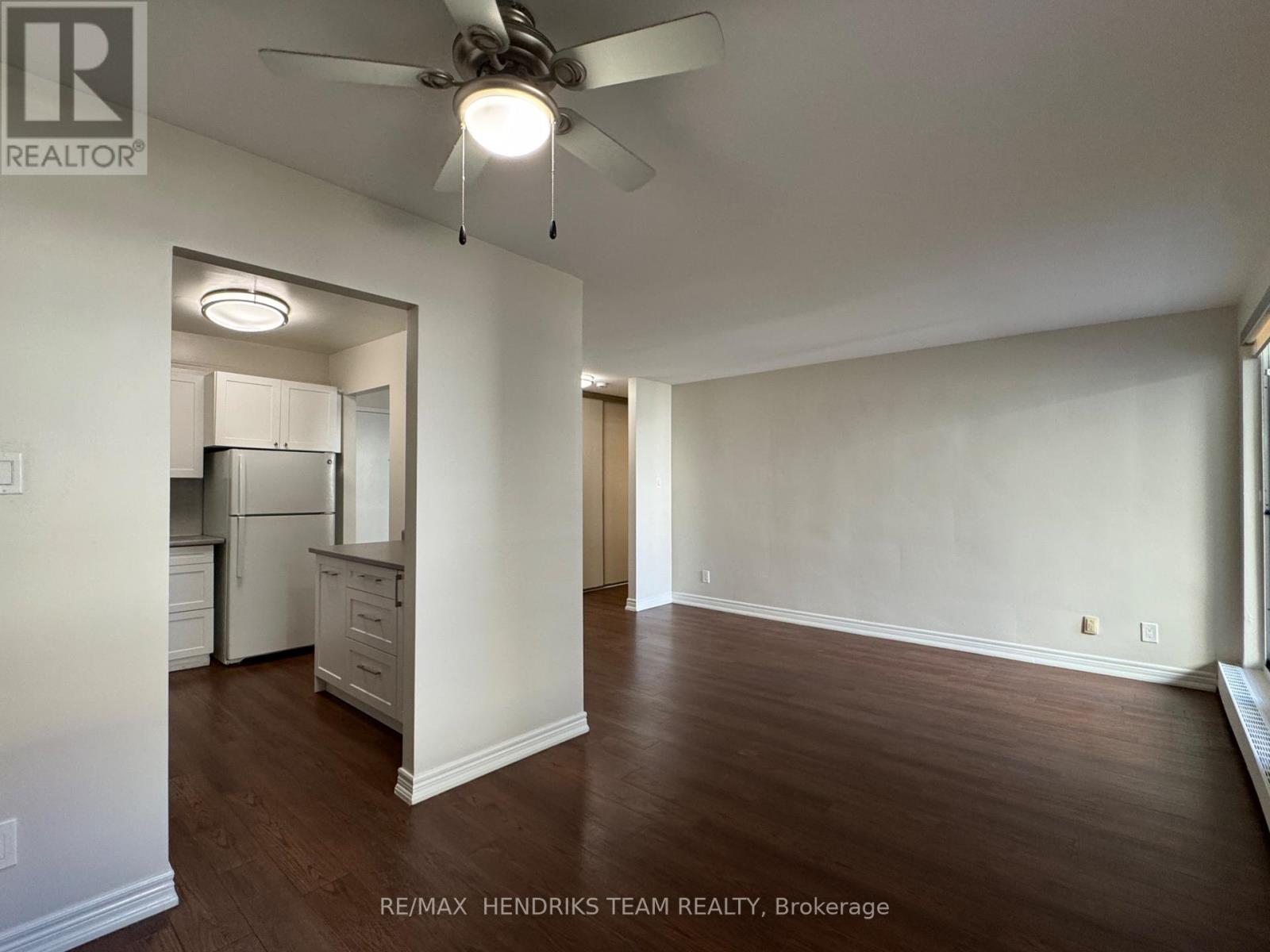 214 - 5611 Valley Way, Niagara Falls, Ontario  L2E 7A9 - Photo 7 - X12530772