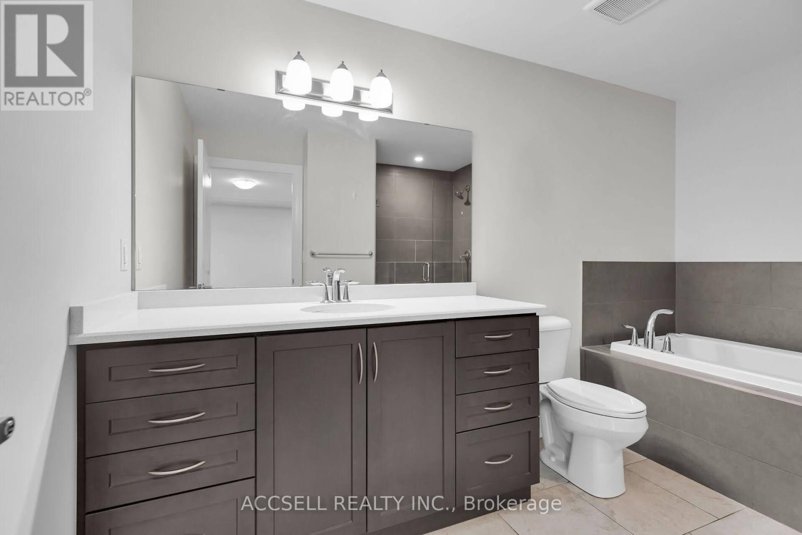 902 - 260 Villagewalk Boulevard, London North, Ontario  N6G 0P6 - Photo 18 - X12530508