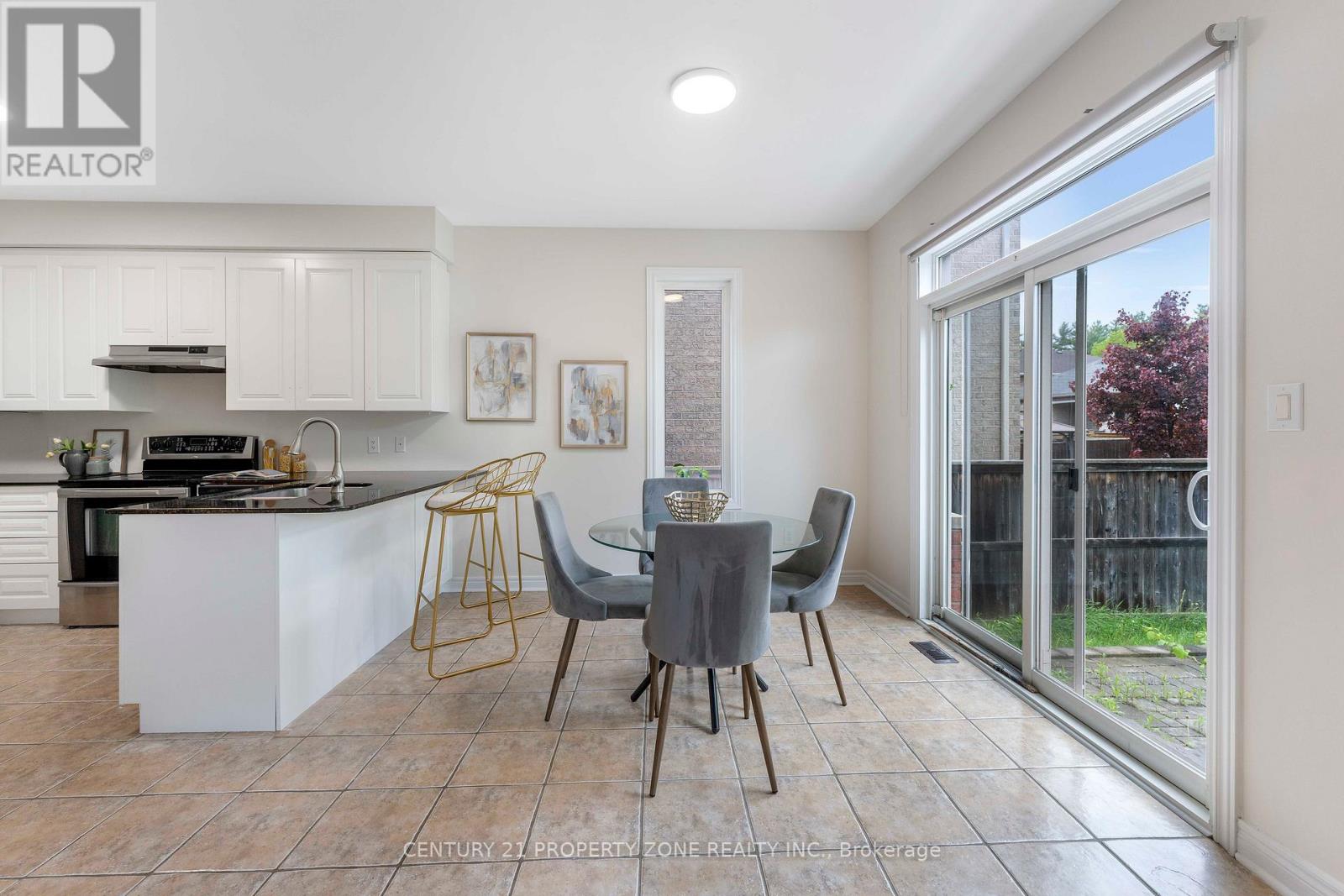 9 Booth Street, Bradford West Gwillimbury, Ontario  L3Z 0A3 - Photo 17 - N12270943