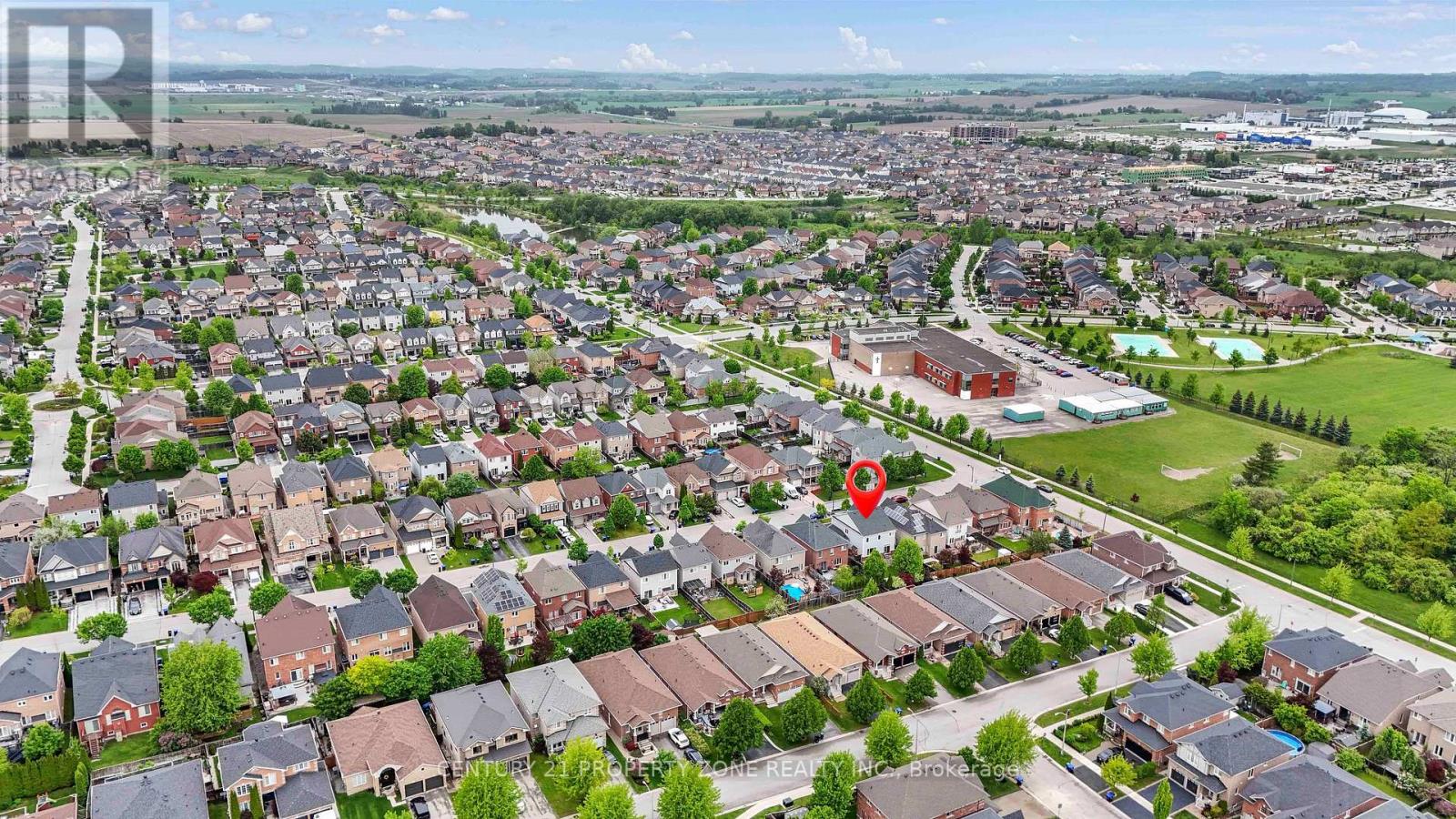 9 Booth Street, Bradford West Gwillimbury, Ontario  L3Z 0A3 - Photo 6 - N12270943