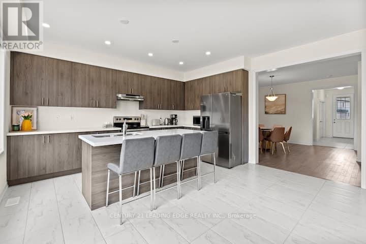 165 Rosanne Circle, Wasaga Beach, Ontario  L9Z 0N1 - Photo 14 - S12344351