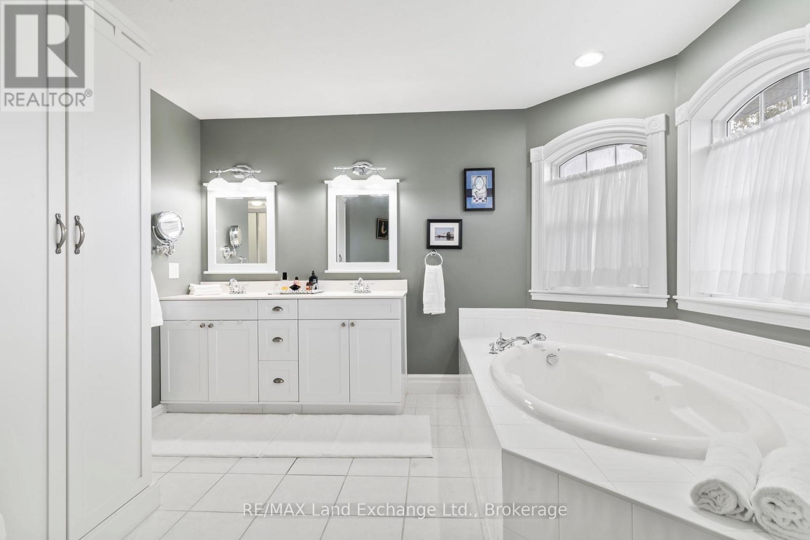 169 Trillium Drive, Saugeen Shores, Ontario  N0H 2C2 - Photo 27 - X12530656