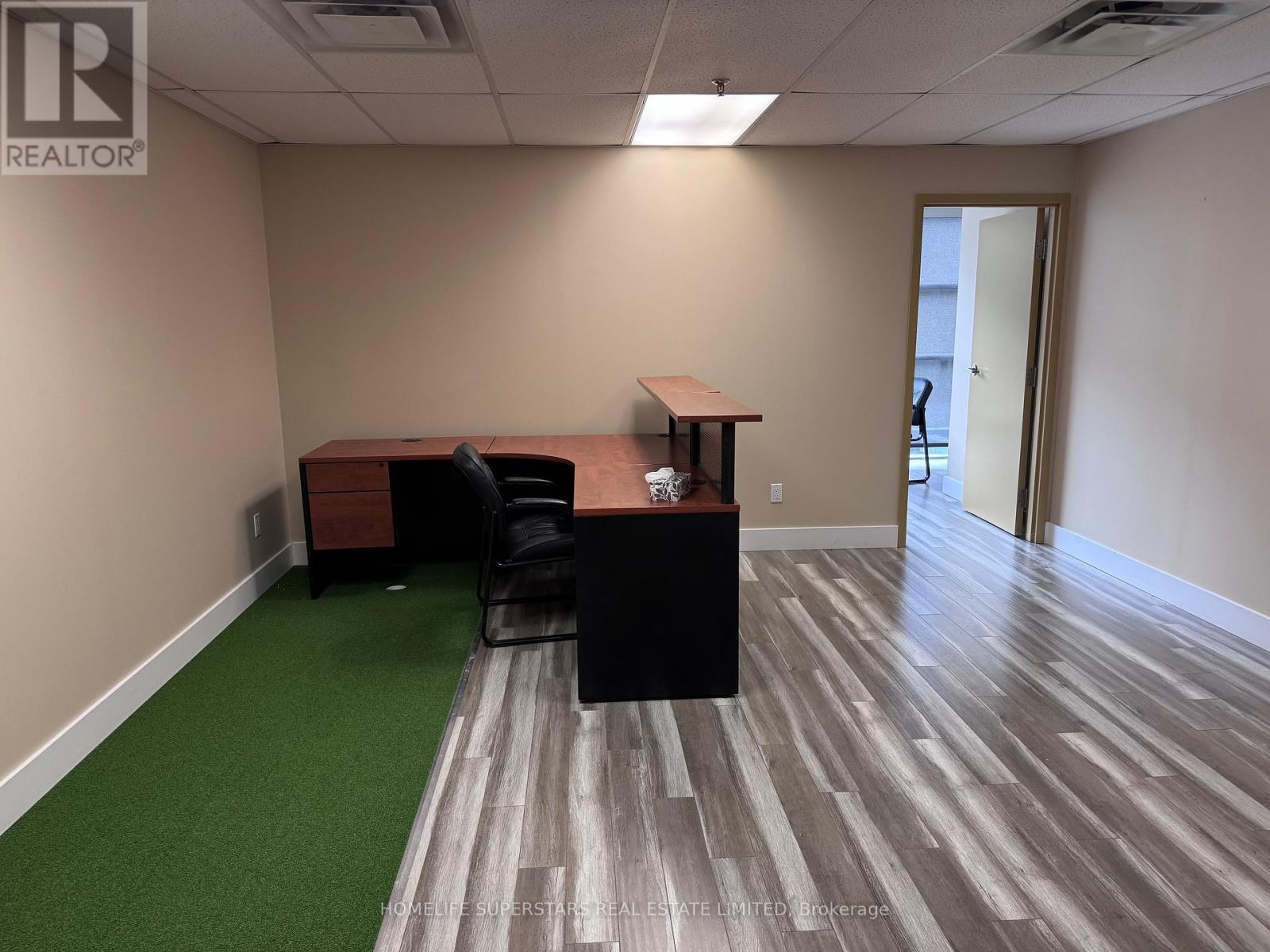 2 - 21 Signal Hill Avenue, Toronto, Ontario  M9W 6V8 - Photo 5 - W12412575