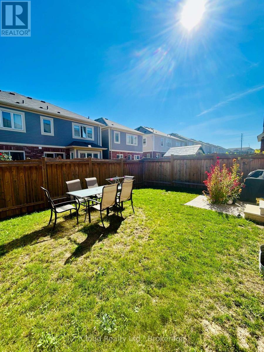 18 Stedford Crescent, Brampton, Ontario  L7A 4P5 - Photo 16 - W12467020