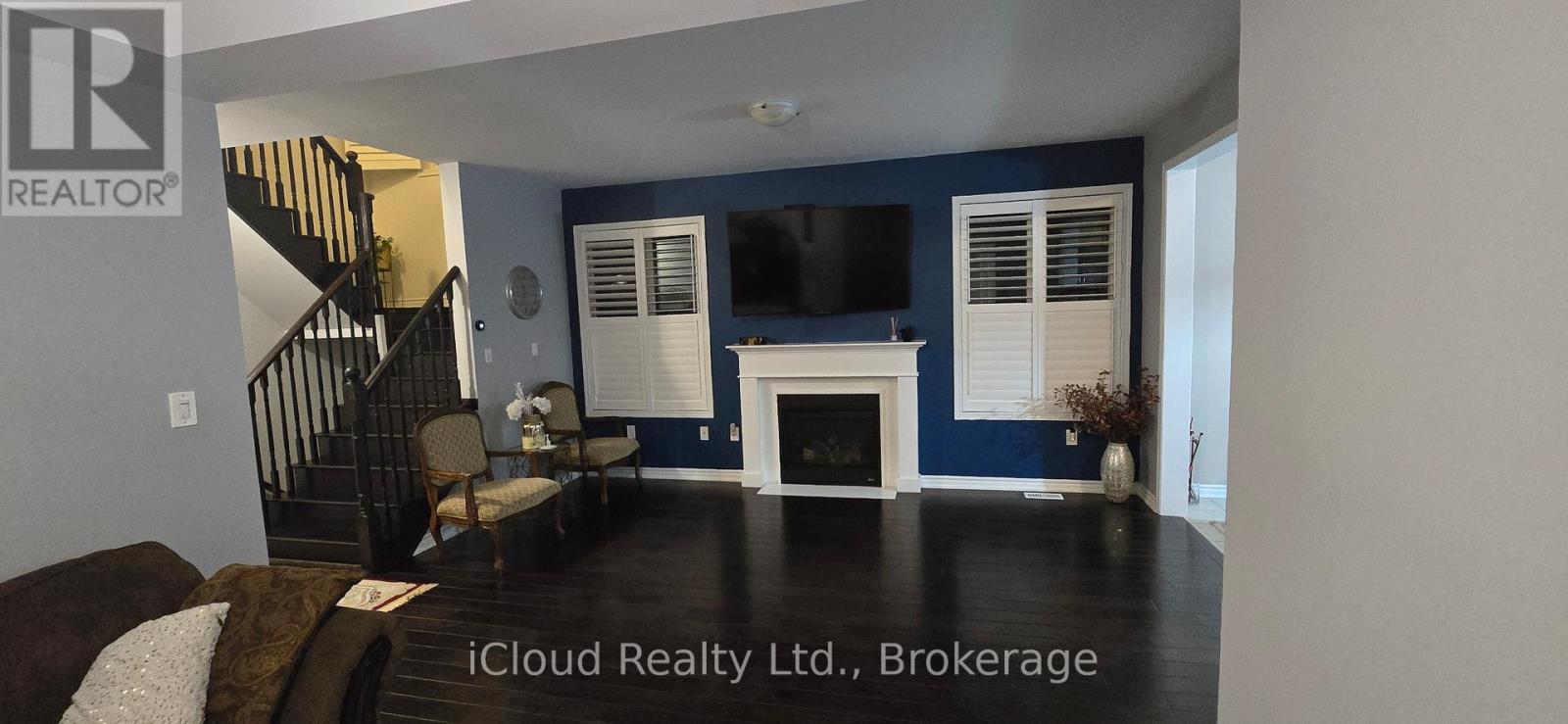 18 Stedford Crescent, Brampton, Ontario  L7A 4P5 - Photo 4 - W12467020