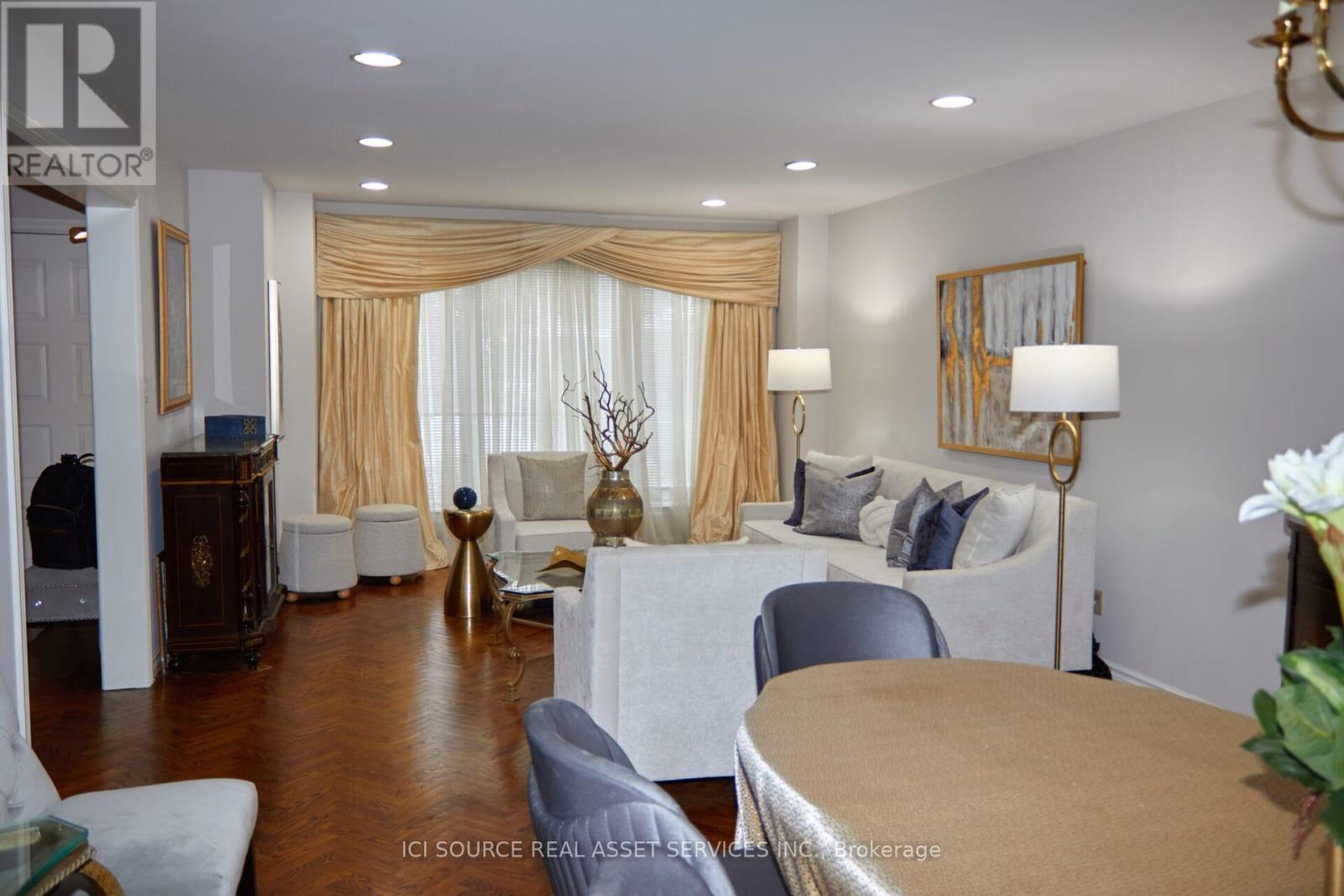 104 Almore Avenue, Toronto, Ontario  M3H 2H5 - Photo 14 - C12414211