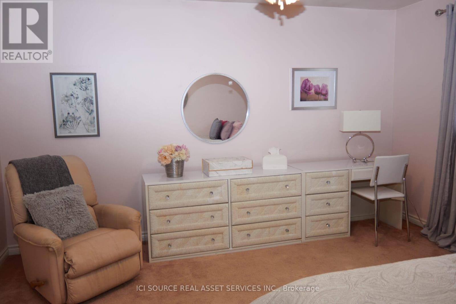 104 Almore Avenue, Toronto, Ontario  M3H 2H5 - Photo 4 - C12414211