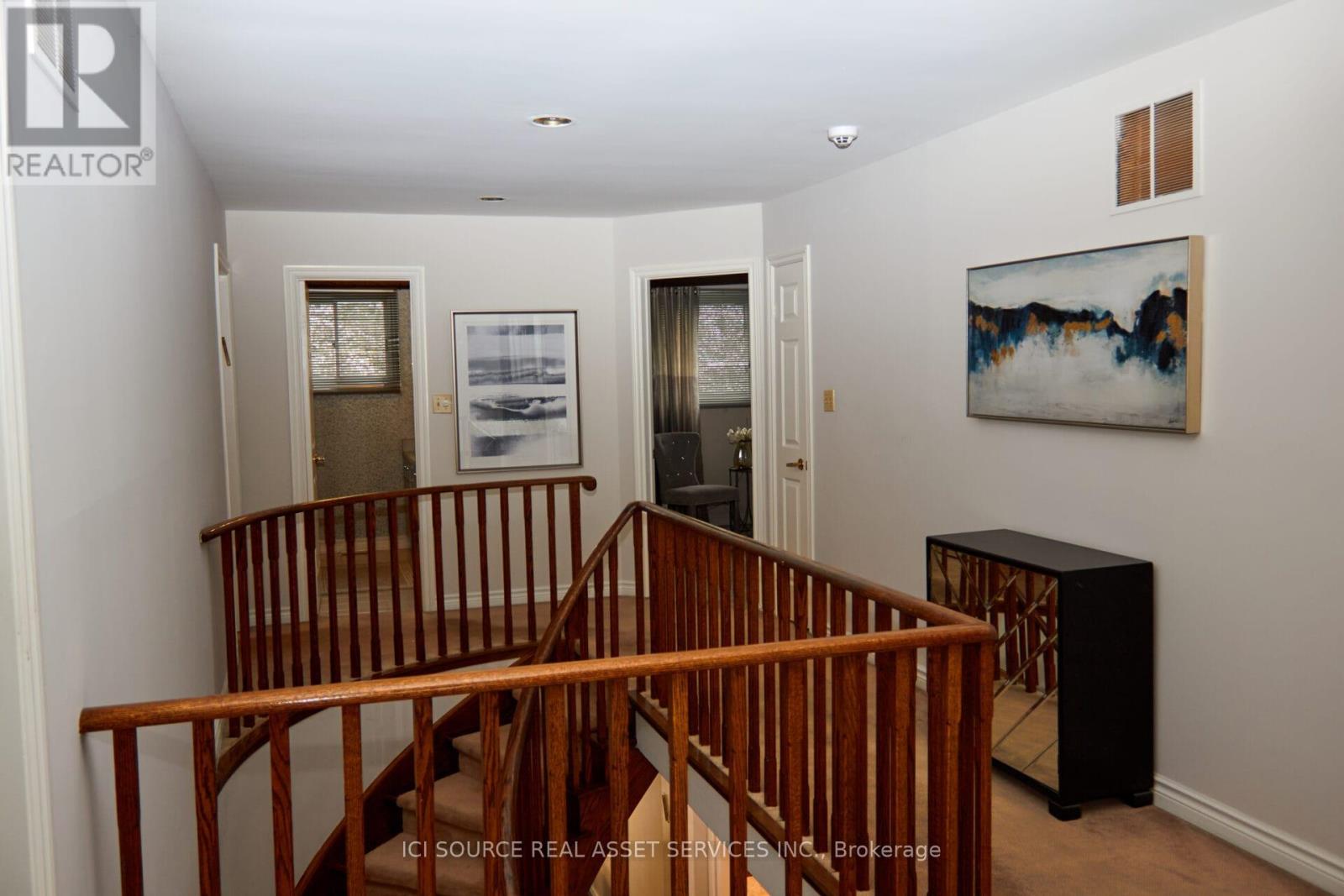 104 Almore Avenue, Toronto, Ontario  M3H 2H5 - Photo 8 - C12414211