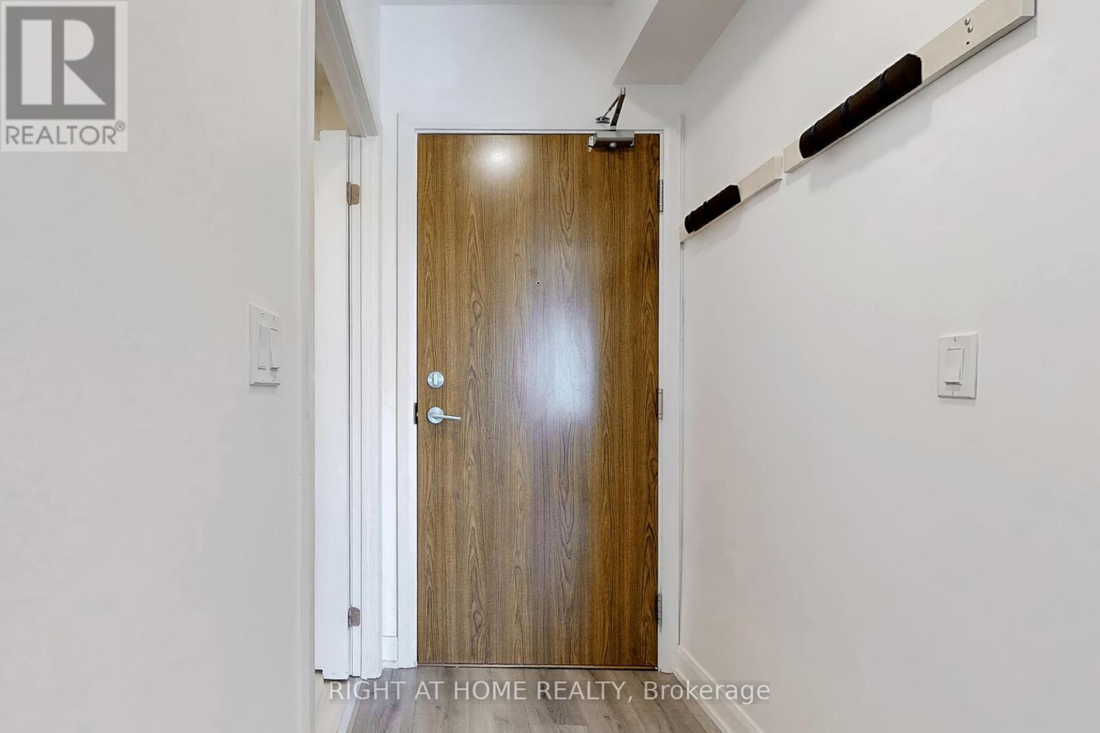 202 - 385 Osler Street, Toronto, Ontario  M6N 2Z4 - Photo 29 - W12395947