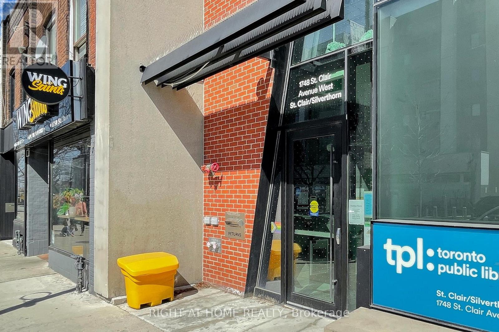 202 - 385 Osler Street, Toronto, Ontario  M6N 2Z4 - Photo 47 - W12395947