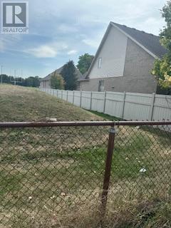 76 Fairview Drive, Brantford, Ontario  N3R 2W9 - Photo 21 - X12520012