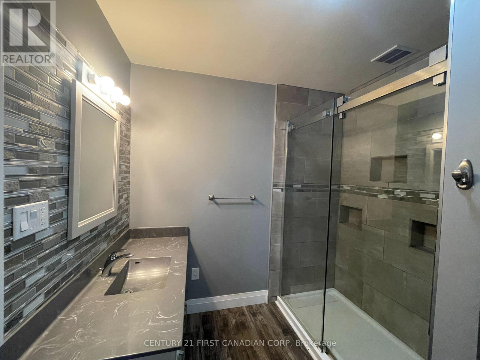 64 Edward Street, St. Thomas, Ontario  N5P 1Y6 - Photo 12 - X12530368